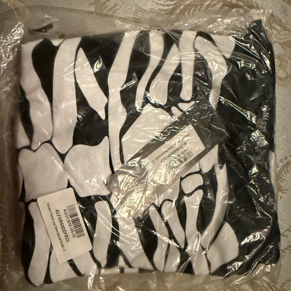 Nasty Gal Skeleton long Sleeve Bodysuit - Picture 6 of 8